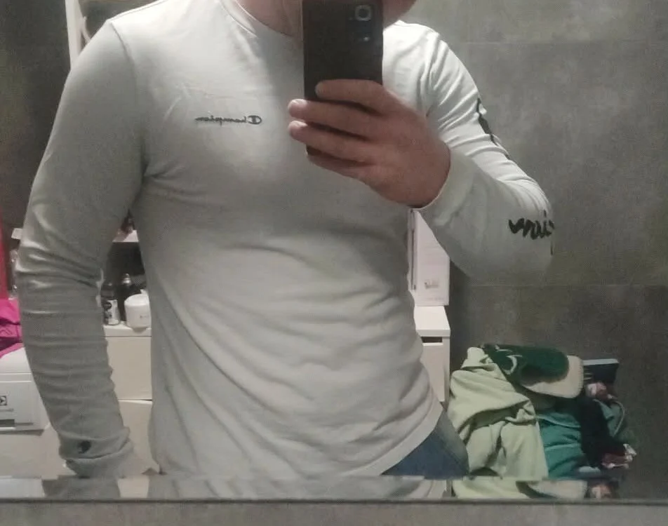 AwaitingCave Offline XXX-Chat