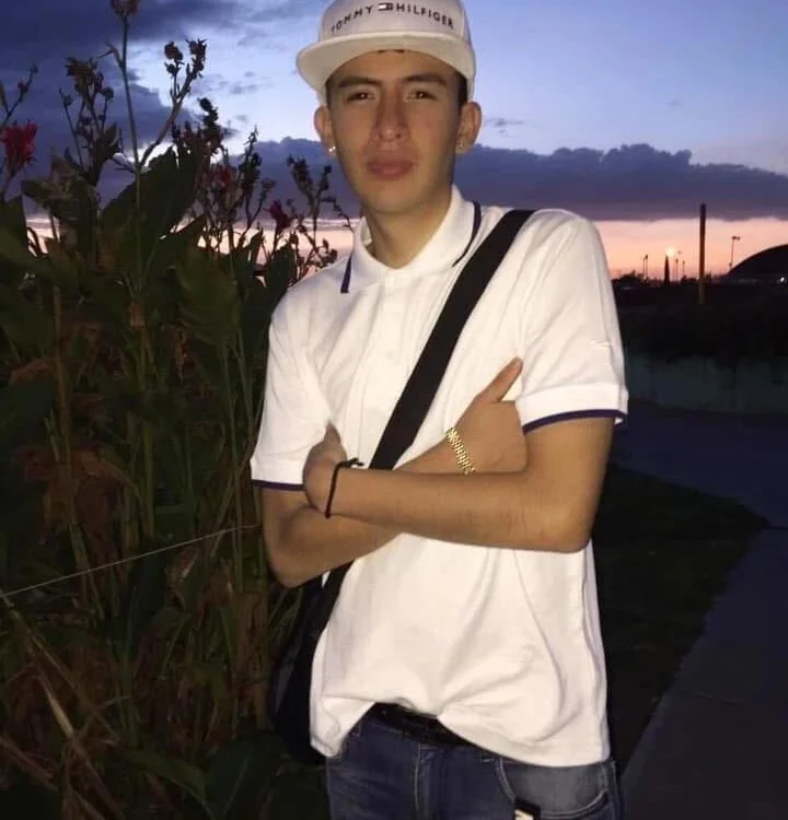LuisManuel777 offline chatrum