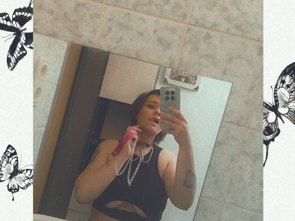 Офлайн-чат XXX LauraRaven