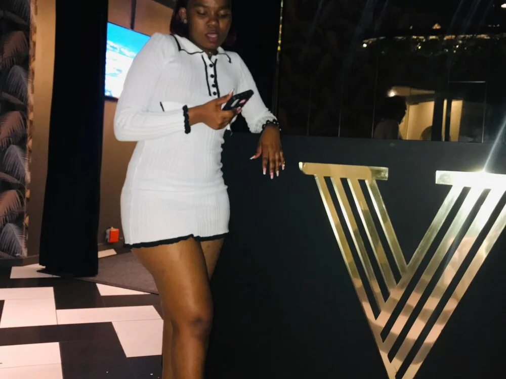 Sembang XXX Luar Talian baddiehot_butt