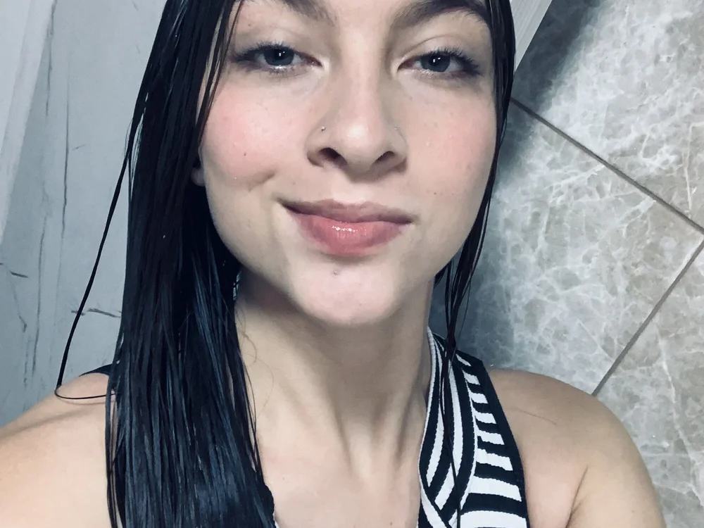 Bianasex's Offline Chat Room