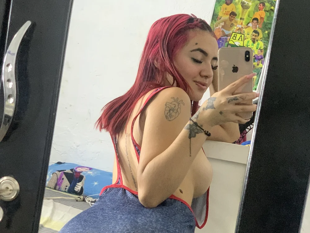 Mindy_Star13 offline chatrum
