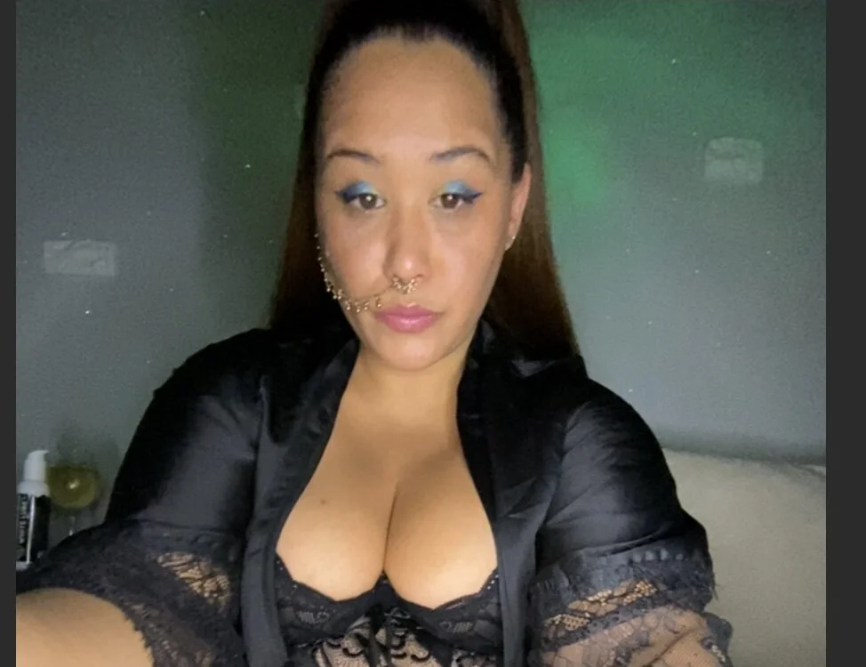 Big_Boob_Gang Chat XXX offline