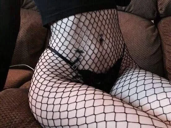 You_E-Femboy's Offline XXX Chat