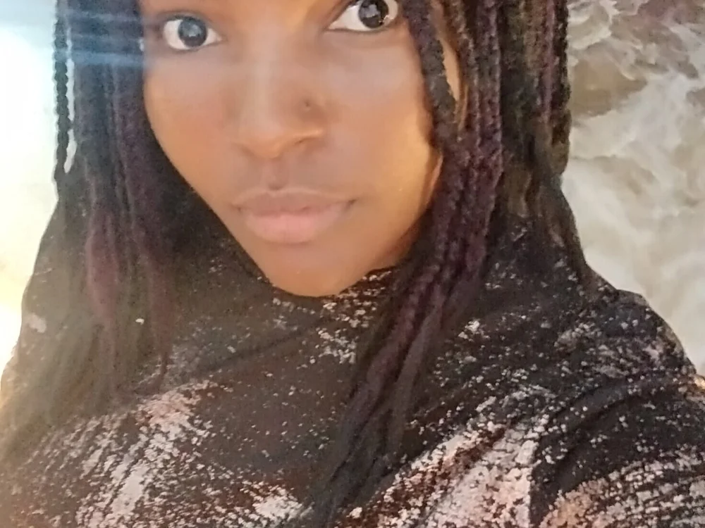 Kenia_29's Offline XXX Chat