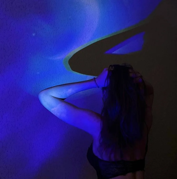_MiaFisher_ offline chatrum