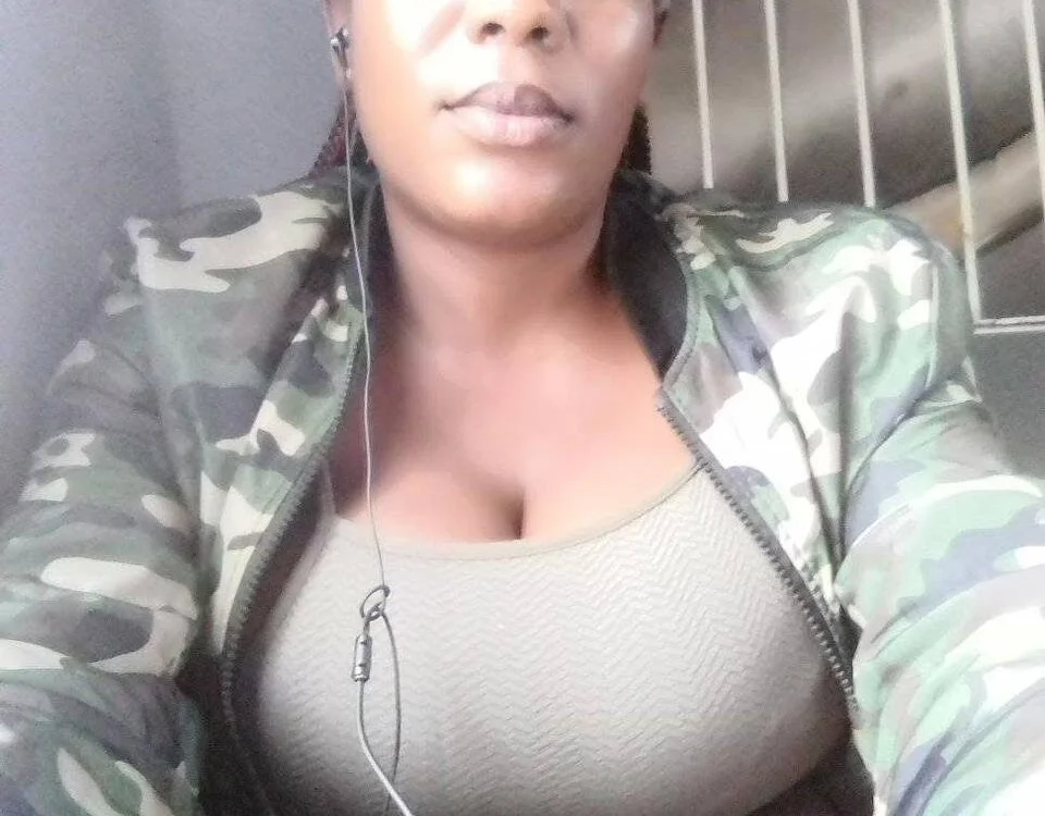 Offline XXX chat BootyArtist