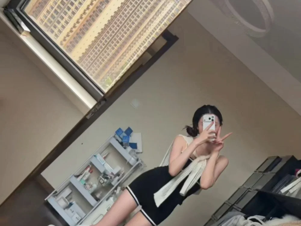 kimi2088 Obrolan XXX Offline