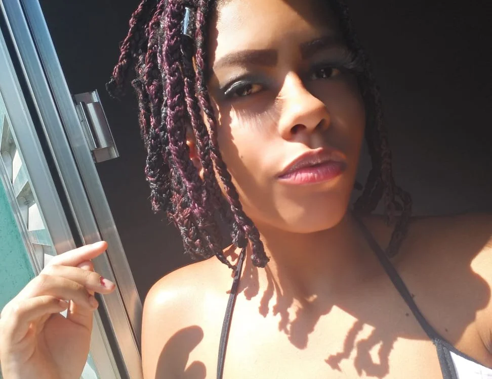 AGATAMORENA's Offline XXX Chat