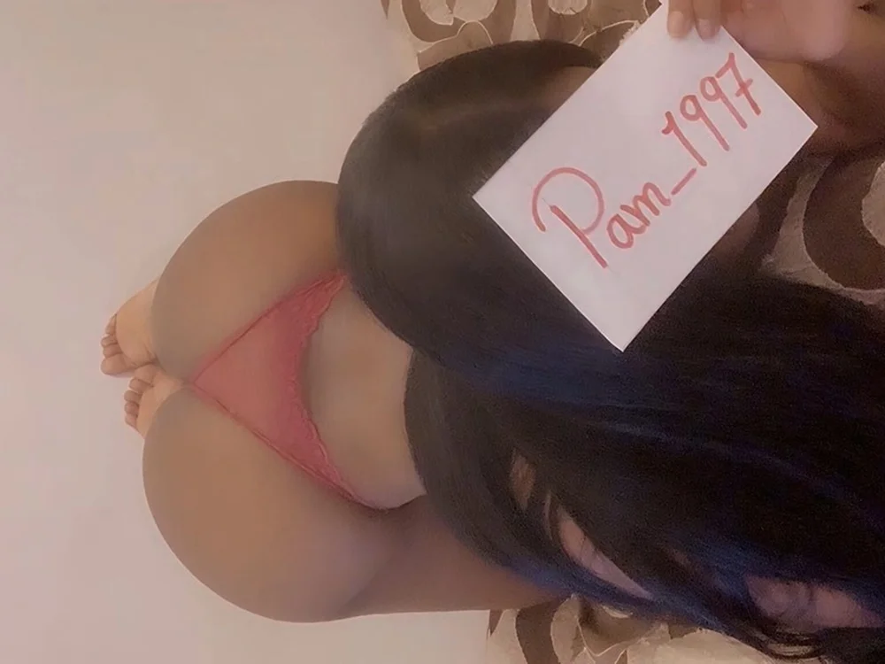 Pam1997@xh's Offline XXX Chat