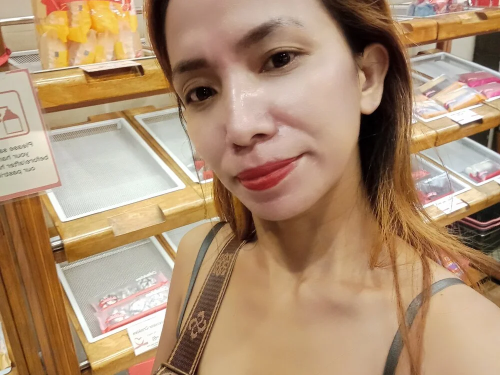 sweetpinay_kim's Offline XXX Chat