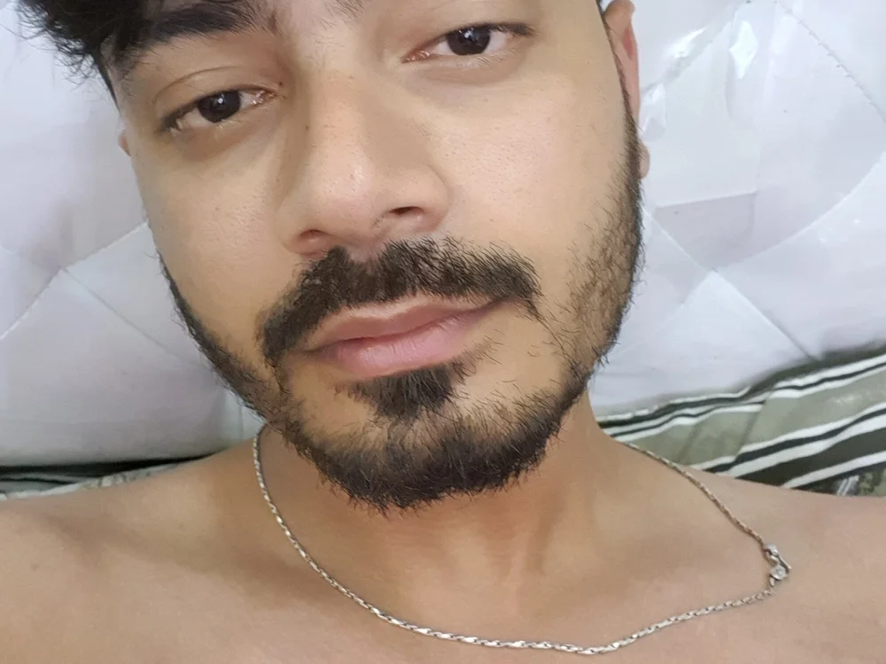 farooq2001's Offline Chat Room