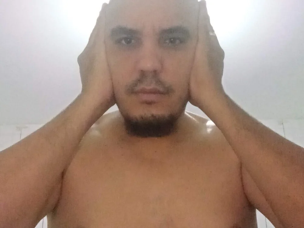 Chat +18 off-line de RobertoBuzios22