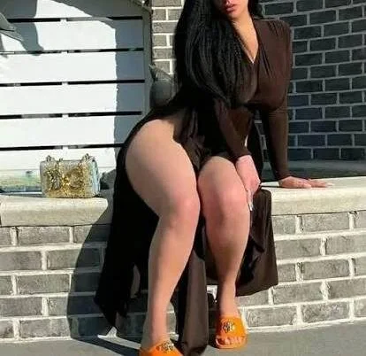 دردشة Noora-Sexy الجنسية دون اتصال