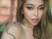 Model AsianTattooCouple