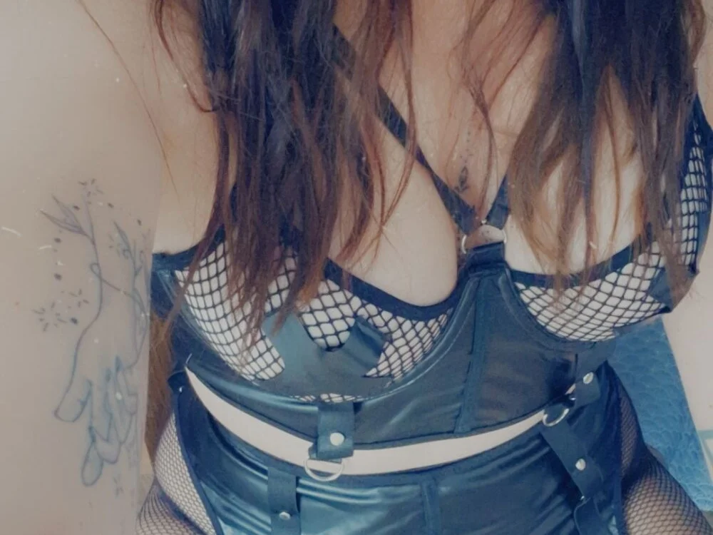 Офлайн-чат XXX Bruneetpulpe