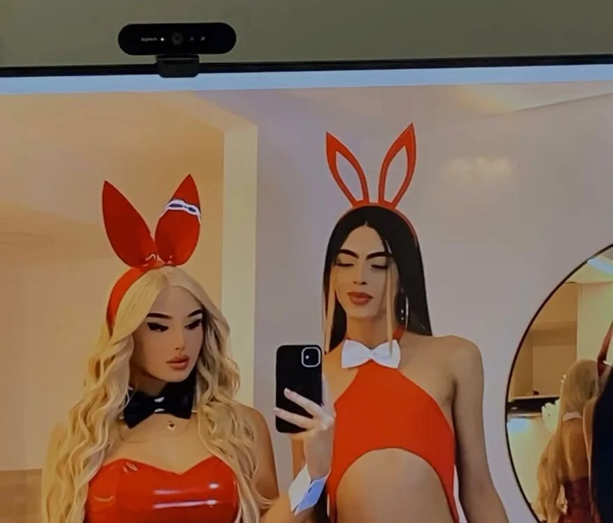 SUSI_Y_AQUARIA's Offline XXX Chat