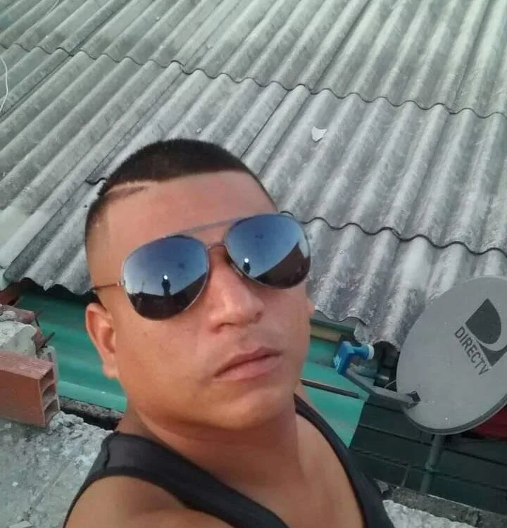 jhonFran1923 offline chatrum