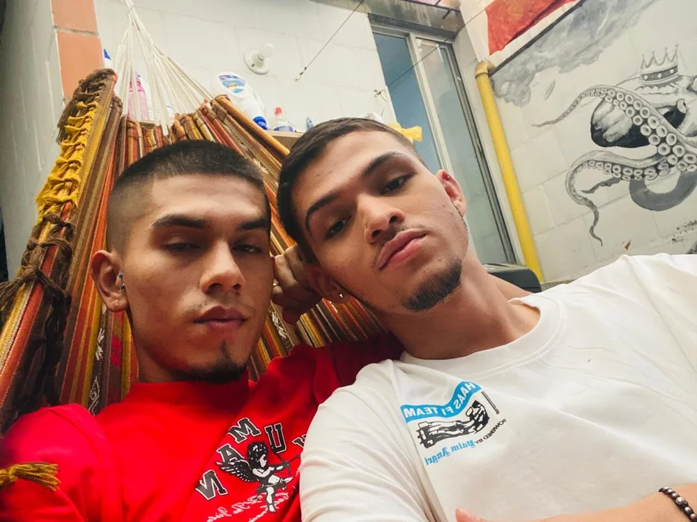 your_d0ll1 cam model