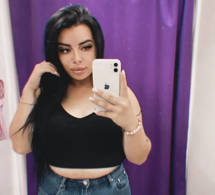 Moni_bell's Offline Chat Room