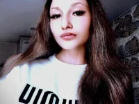 ErinnReburn লাইভ XXX চ্যাট