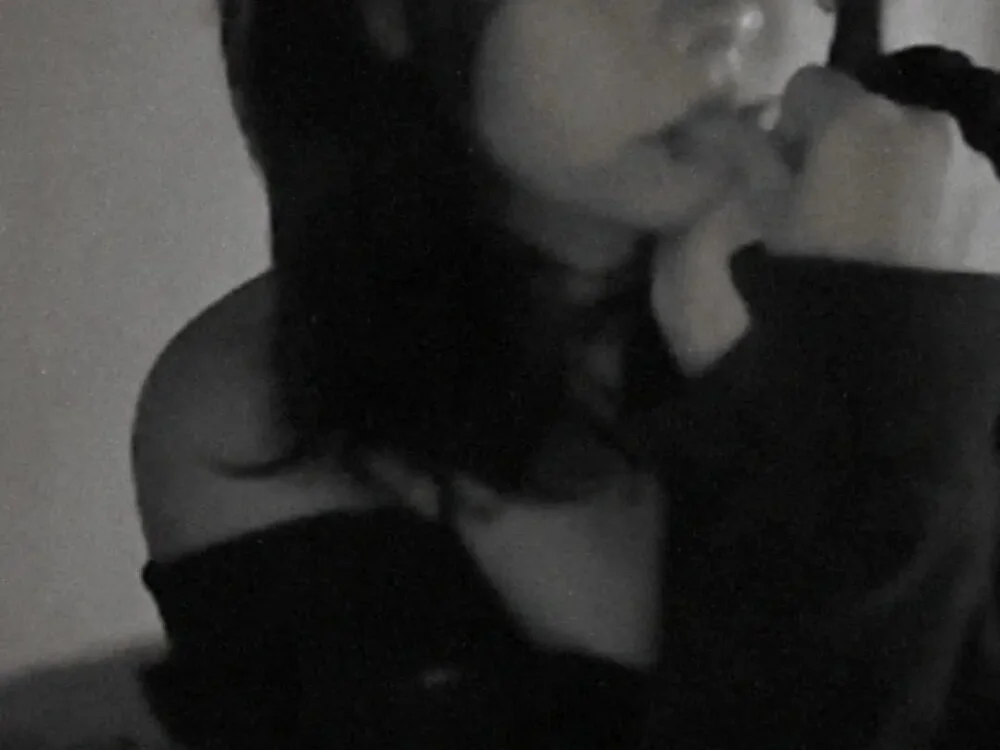 Ivi_jones_ Offline XXX Chat