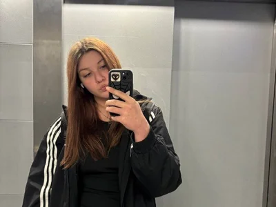 EsmeBriggs - Girl 