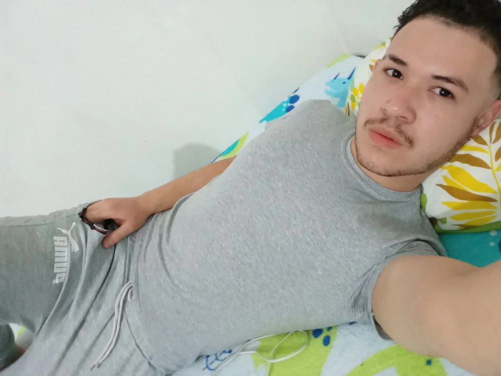 cloys27's Offline Chat Room