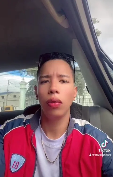 JorgeRJ_18 offline chatrum