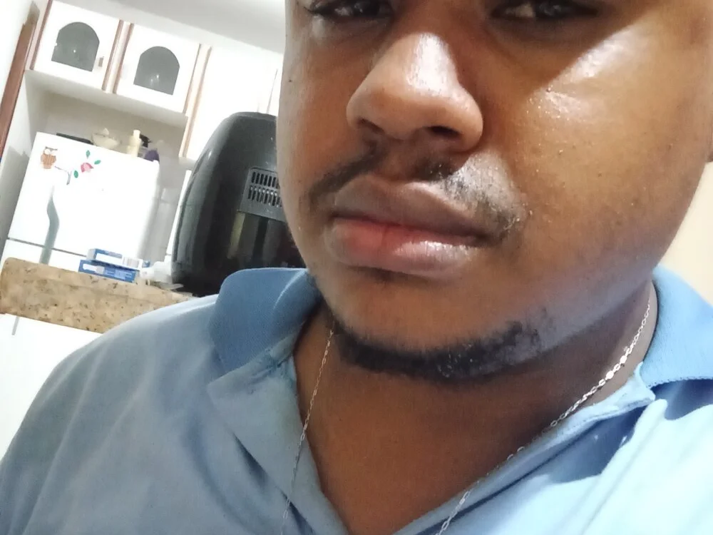 แชท XXX ออฟไลน์ของ Jakiz