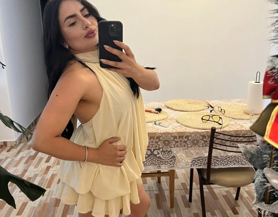 ZaraVesari offline XXX-chatje