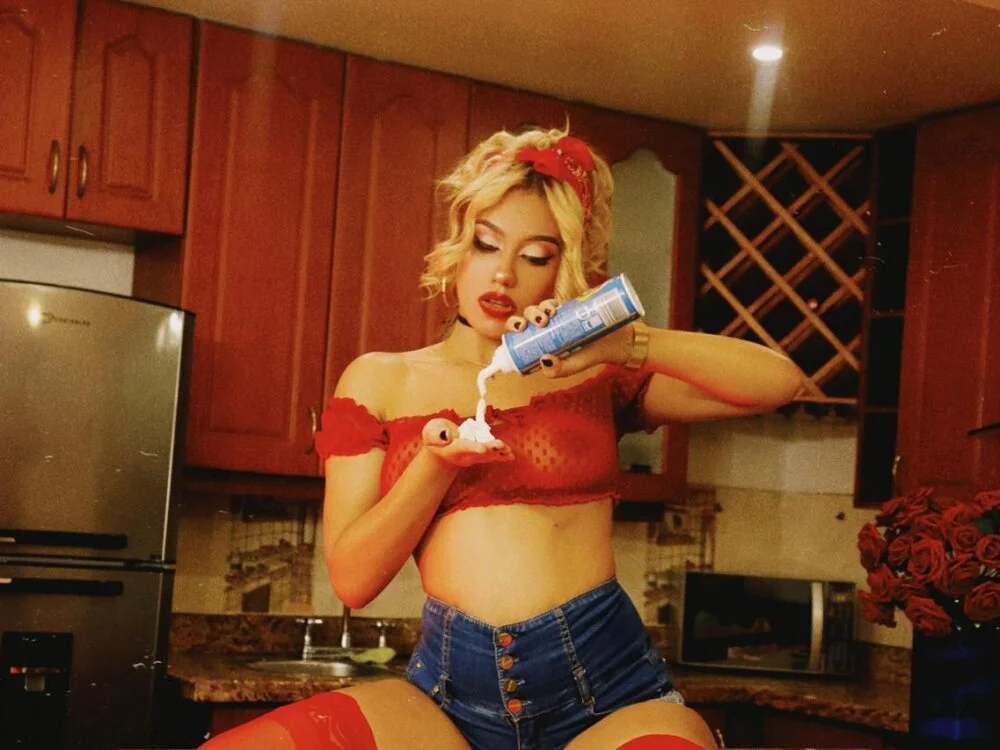 SussiVega Chat XXX offline