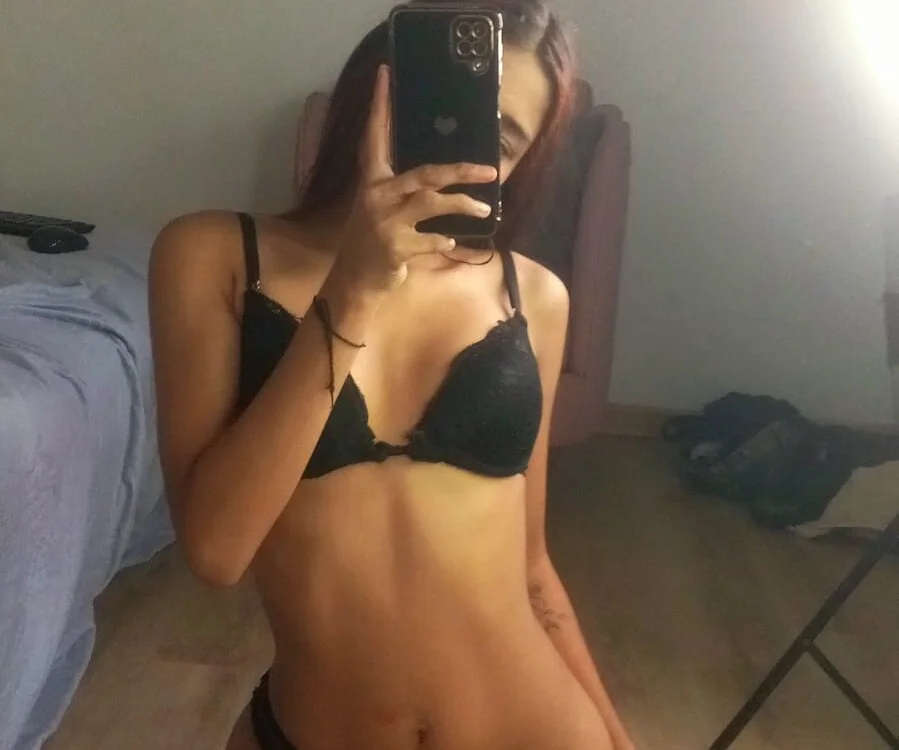 luciana_lopez_7 offline XXX-chat