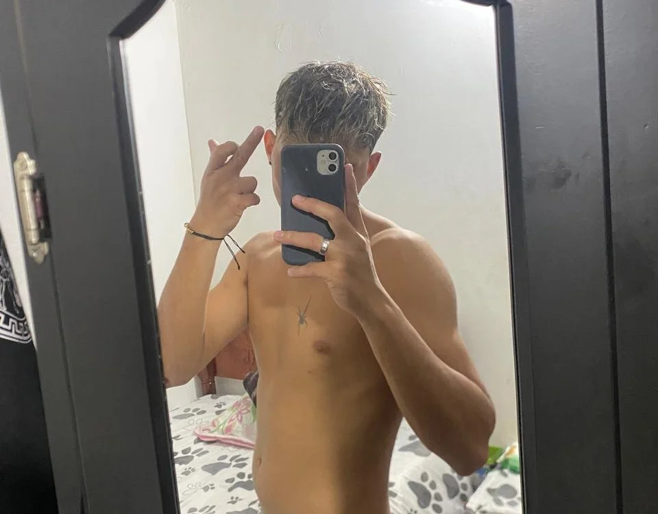 samuel_rojass1's Offline XXX Chat