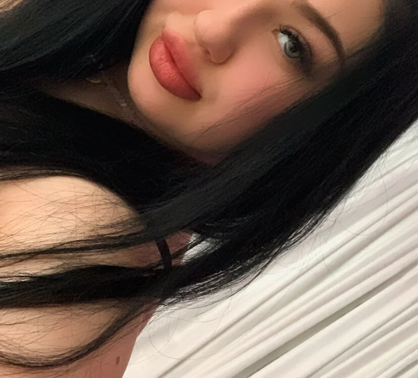 MissMillss' Offline Chat Room