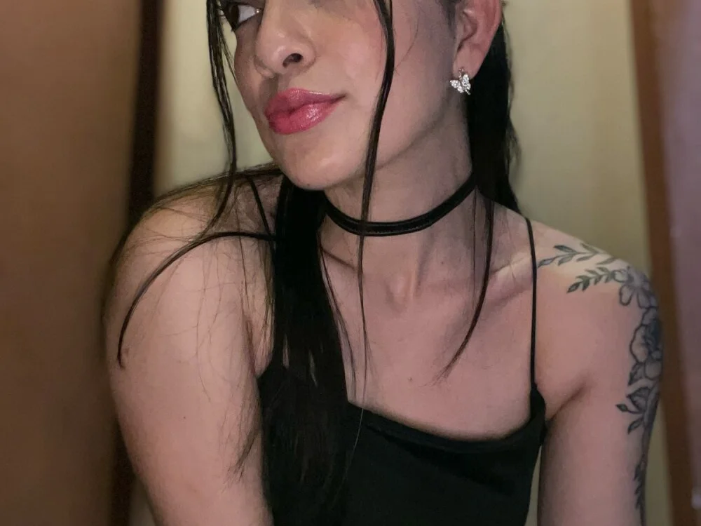 Офлайн-чат XXX majesticmariee