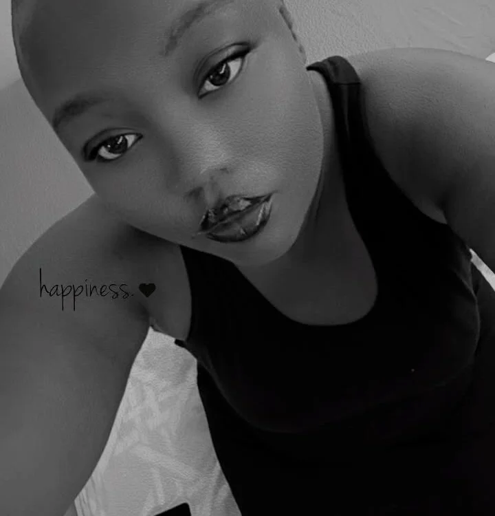 Horny_wifey254 Adlı Modelin Çevrimdışı XXX Sohbeti