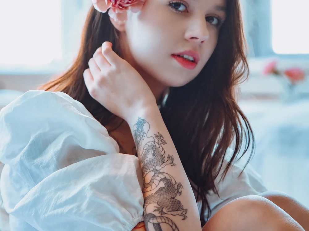 niloki_ cover photo