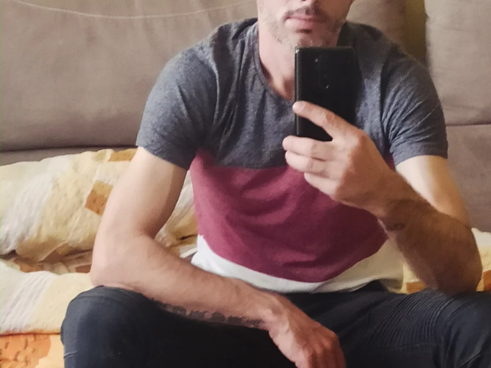 Malo_debeli Offline XXX-Chat