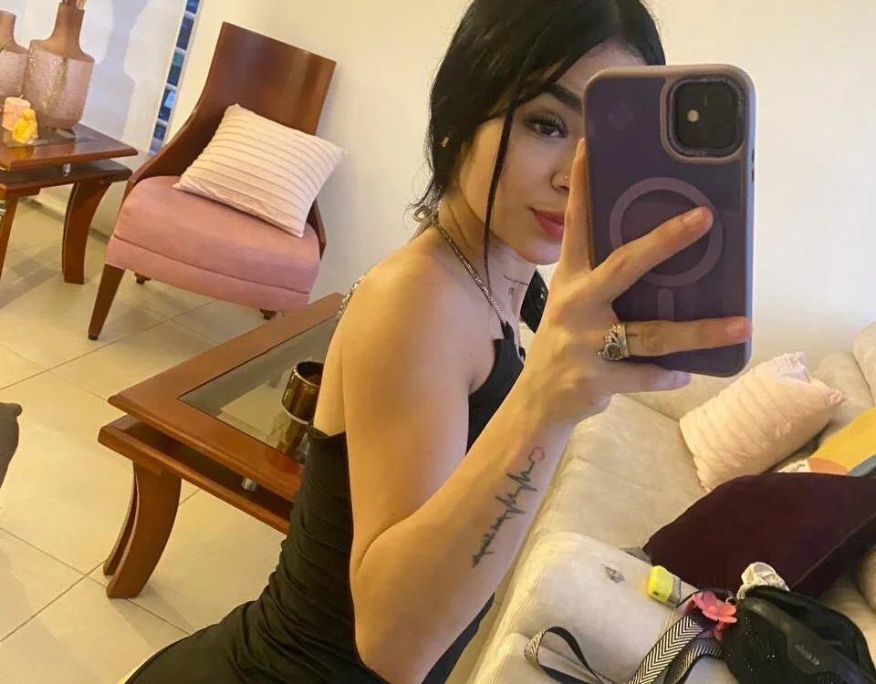 emma_stoms' Offline XXX Chat