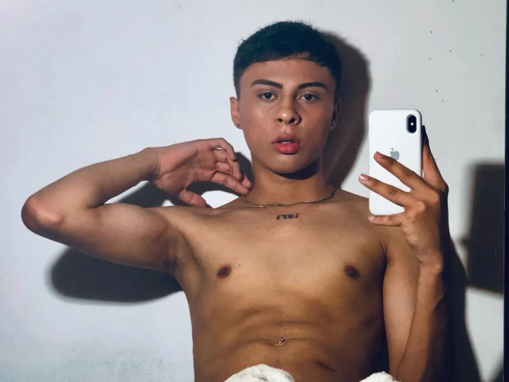 curved_cock777 Chat XXX offline