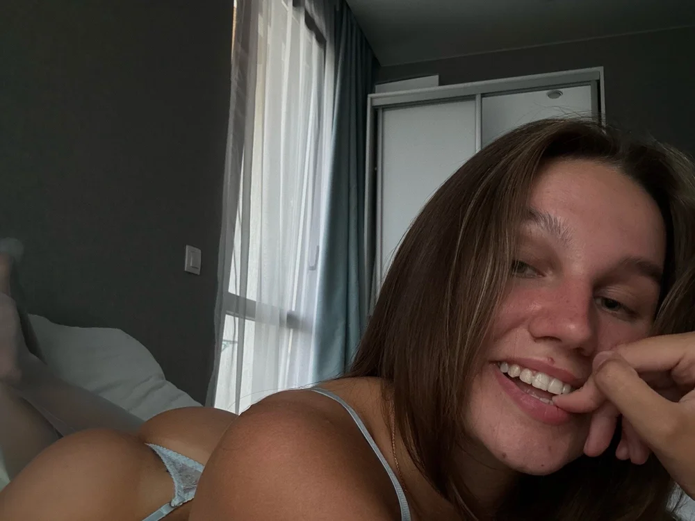 secretnaya_girl's Offline XXX Chat