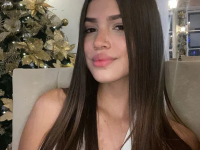 Emilia_harpper profile