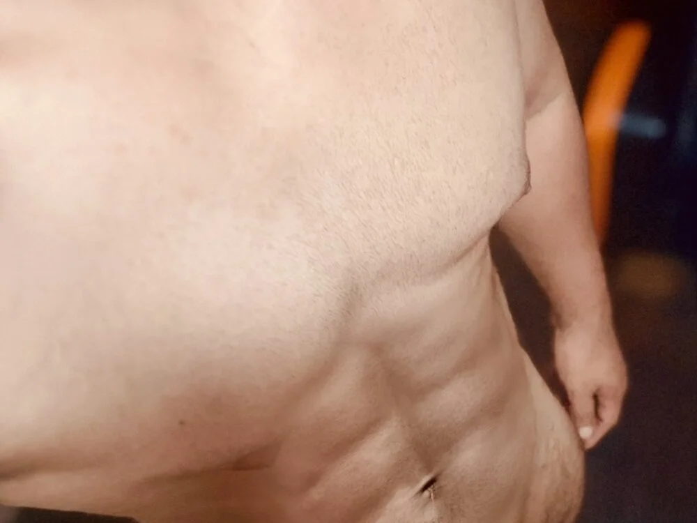 Matt_Aquiles' Offline XXX Chat