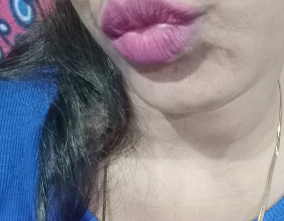 miss_riya23 Chat XXX Ngoại tuyến