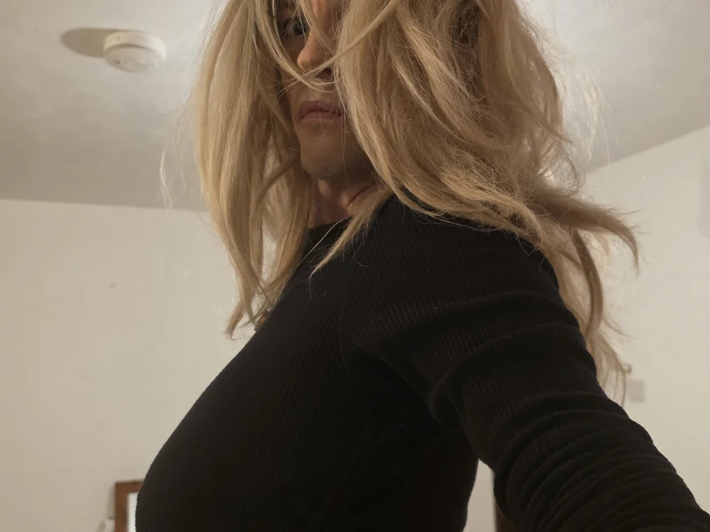 analqueen19 Offline XXX-chat