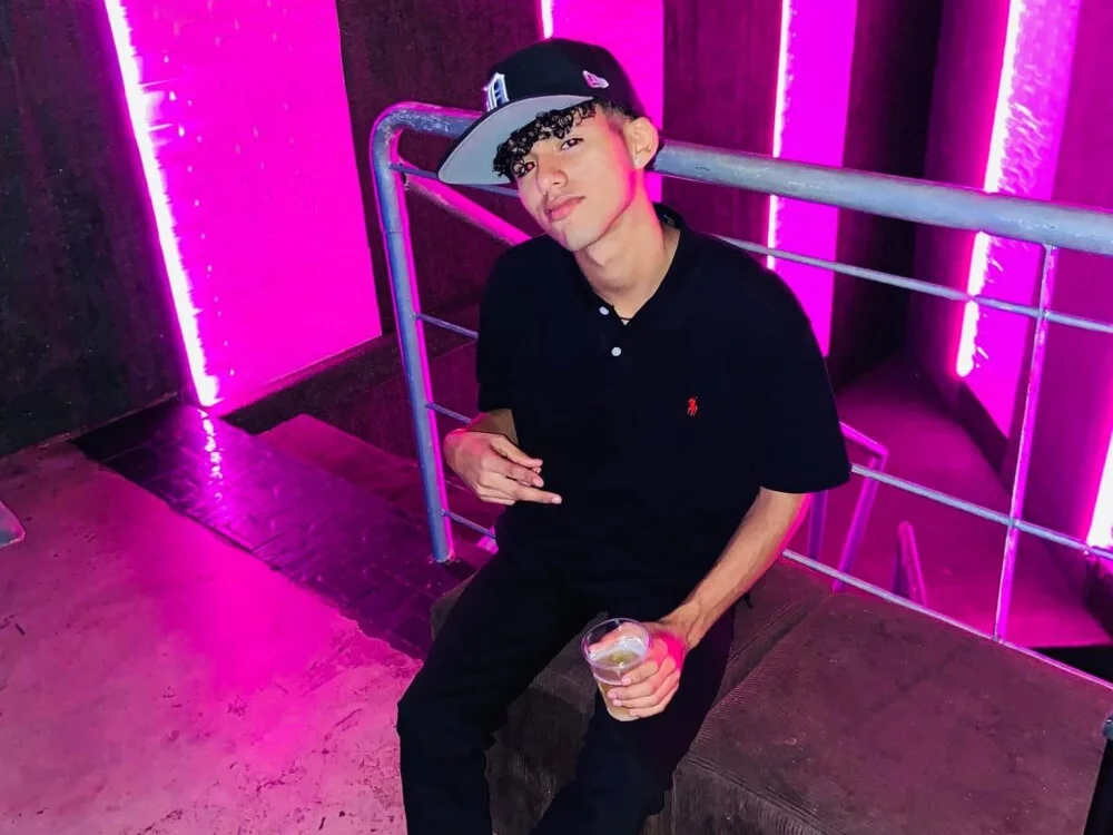 StickmendezのオフラインXXXチャット