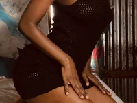 دردشة Zuzu_angel الجنسية المباشرة