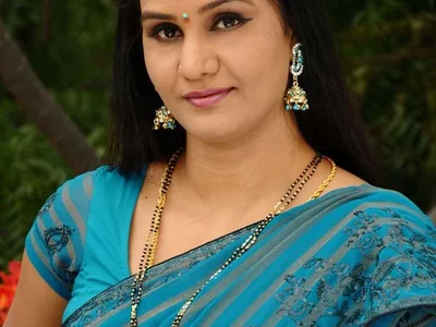 Sheela-Bhabi webcam livesex profile in average cams
