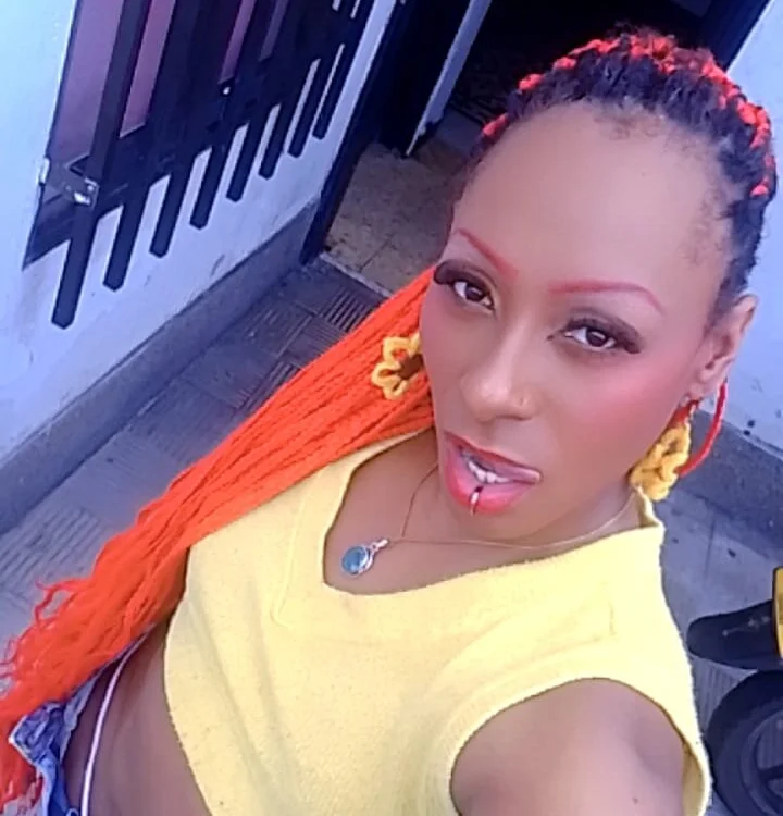 Amauri_kande offline XXX-chat